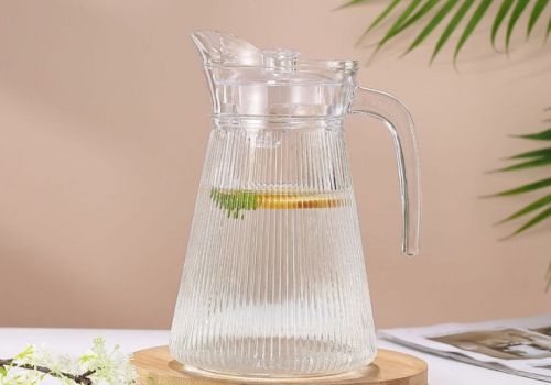 Nên chọn loại bình đựng nước nhựa hay bình đựng nước thủy tinh ?