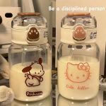 Bình đựng nước họa tiết chân gấu Bình đựng nước họa tiết chân gấu